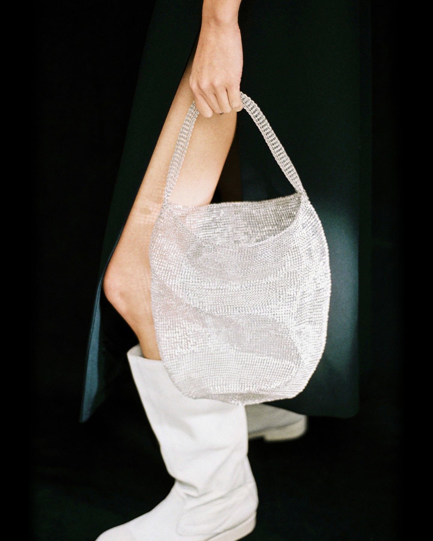 CILINDER HANDWOVEN METAL MEDIUM BAG