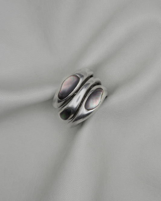 RIPPLE ABALONE SHELL SILVER RING