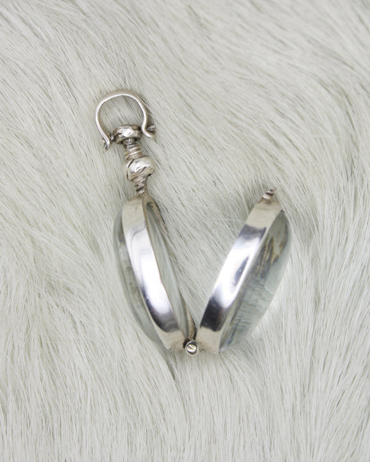 OVAL GLASS LOCKET PENDANT