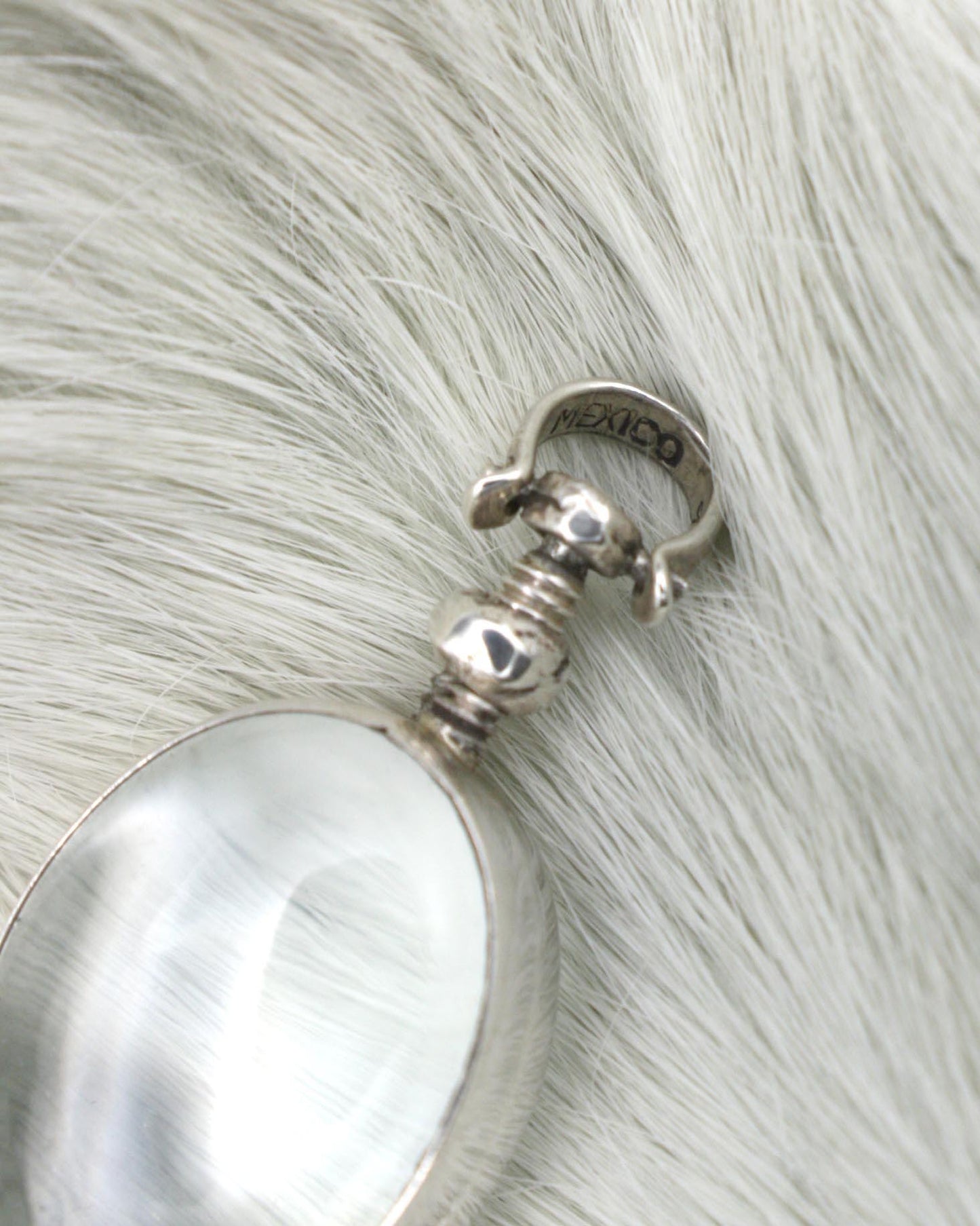 OVAL GLASS LOCKET PENDANT