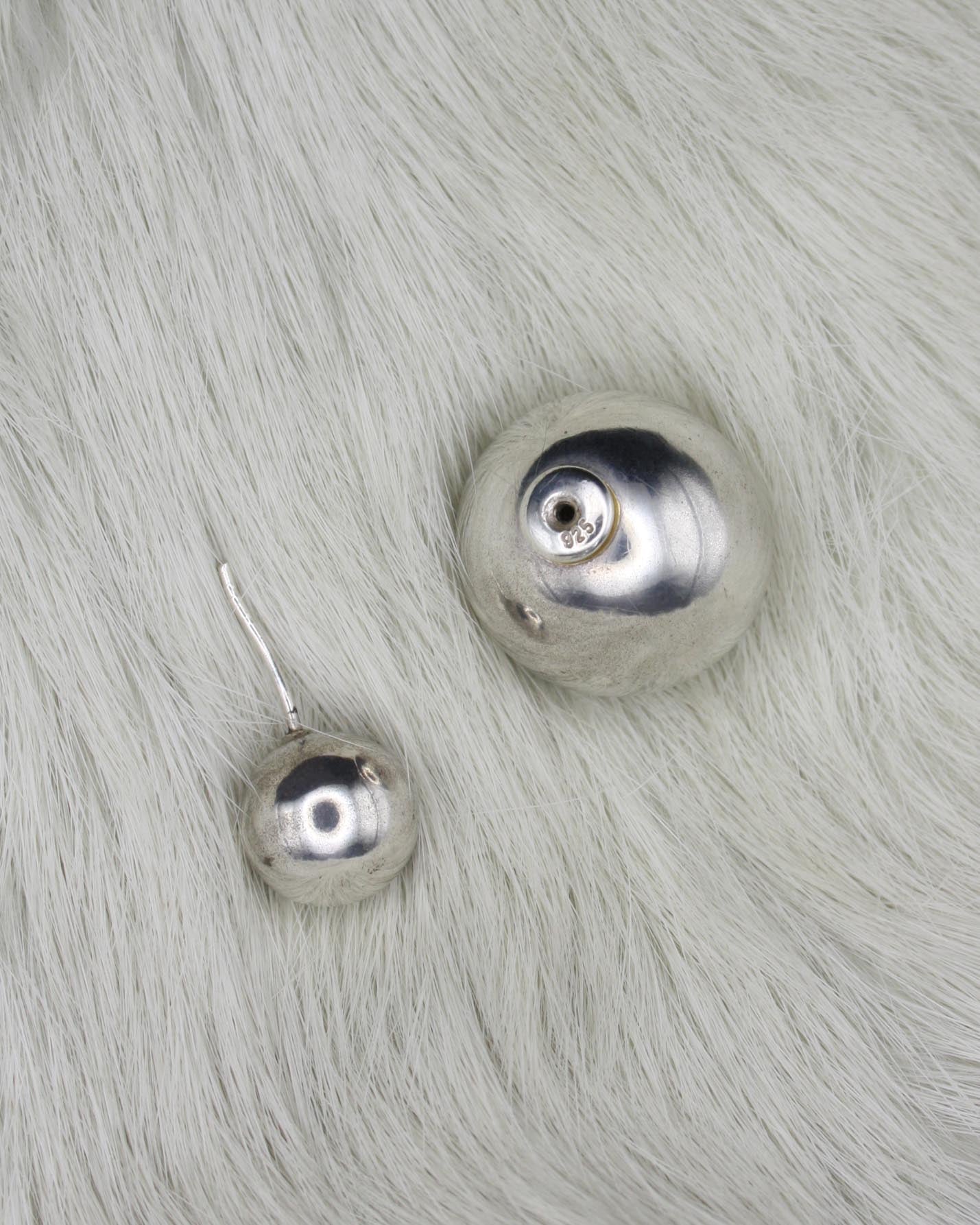 DOUBLE DROP SILVER PLEATED SINGLE EARRING