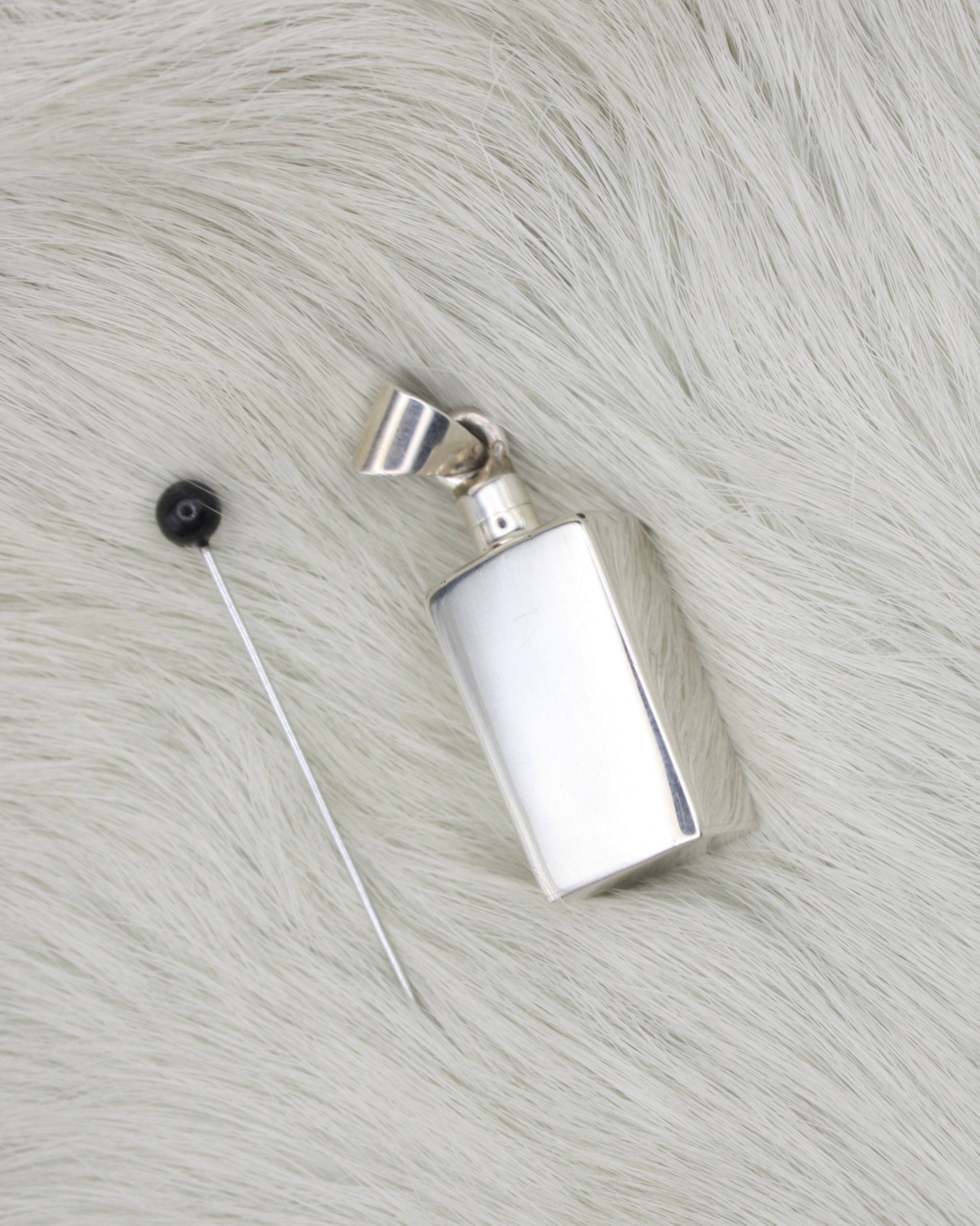 PRISM SILVER PLEATED PERFUME BOTTLE PENDANT