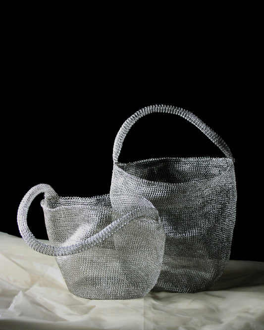CILINDER HANDWOVEN METAL MEDIUM BAG