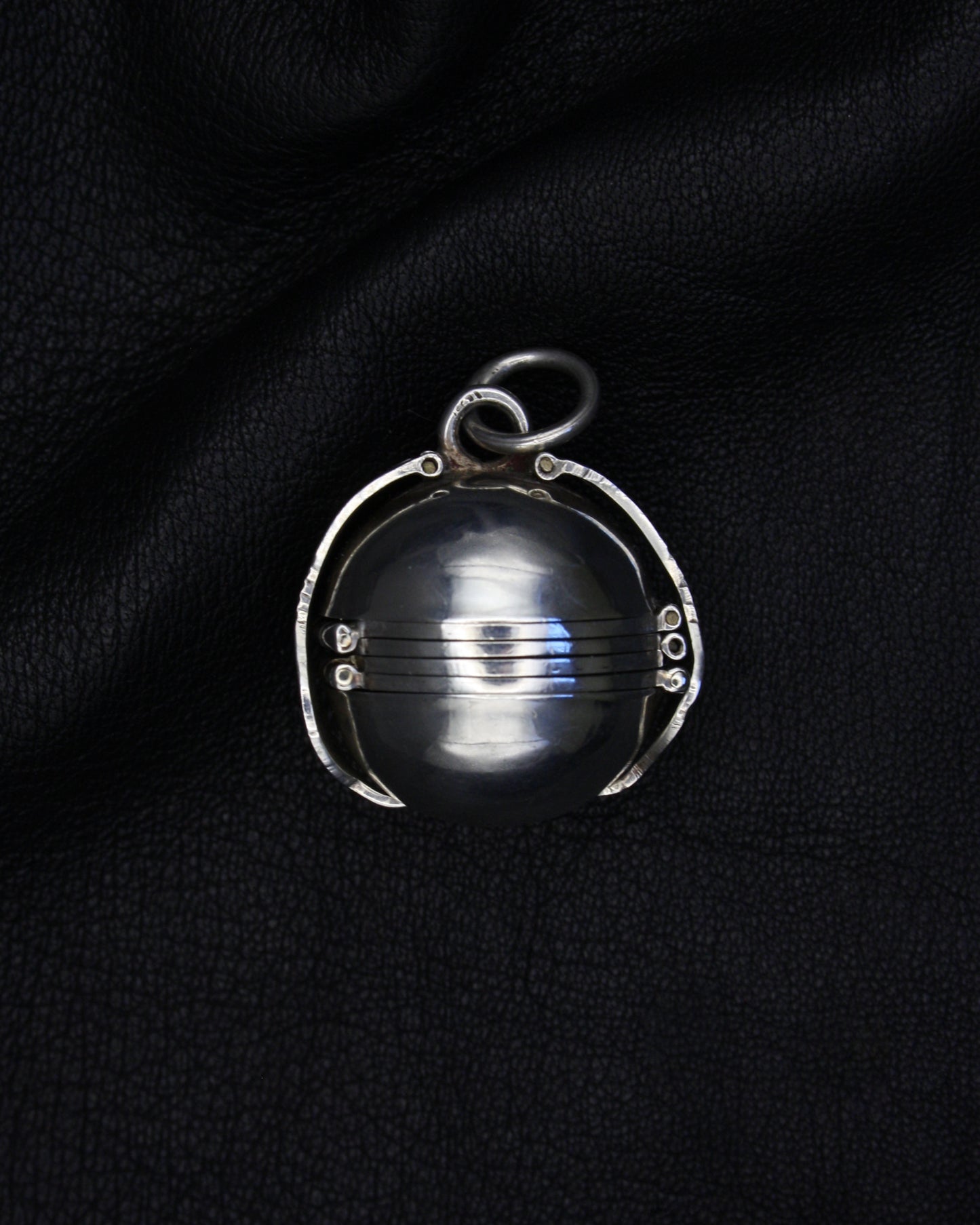 FOLD OUT ORB SILVER PENDANT
