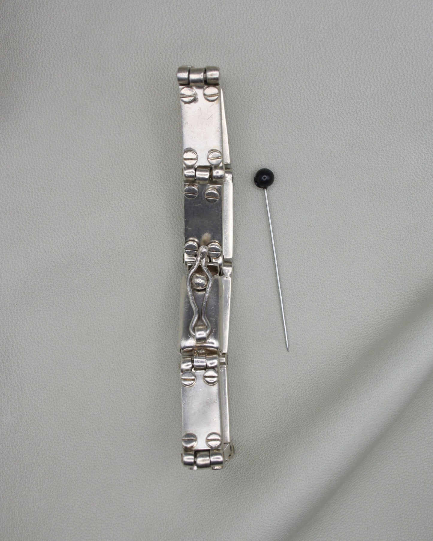 HINGED SILVER BRACELETE